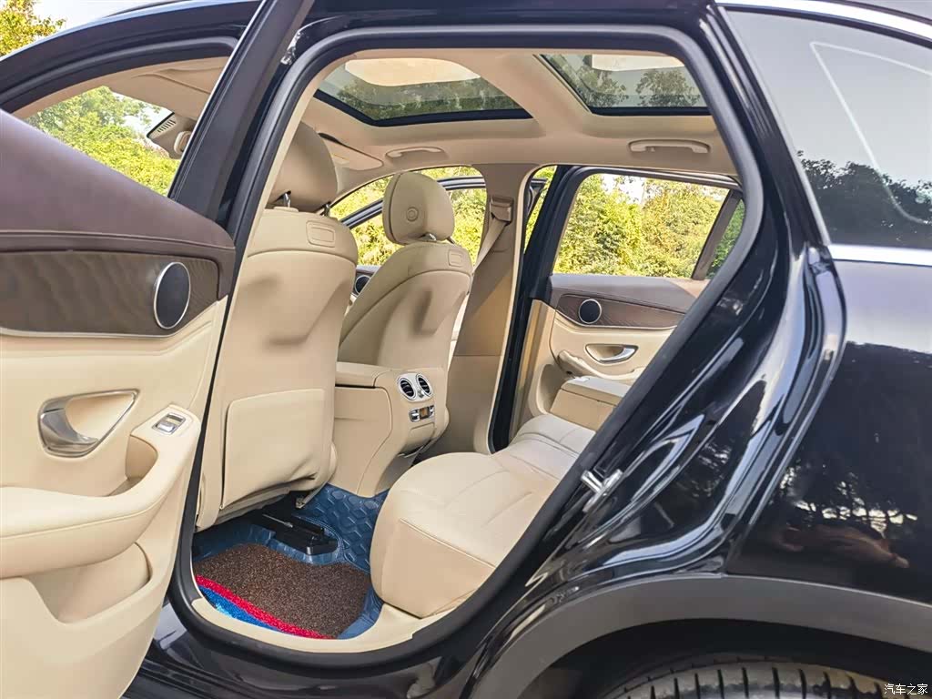 Mercedes-Benz GLC, 2018 10