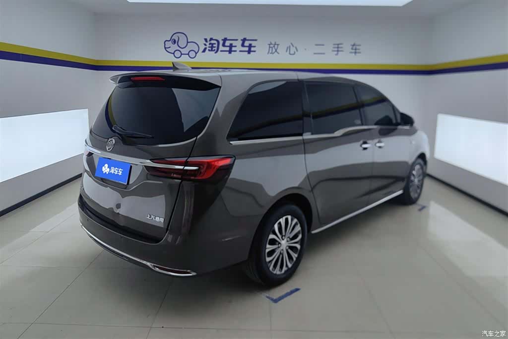 Buick GL8, 2023 3