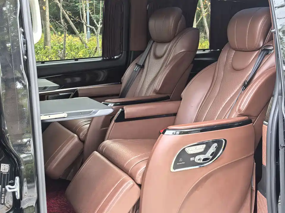 Mercedes-Benz V-class