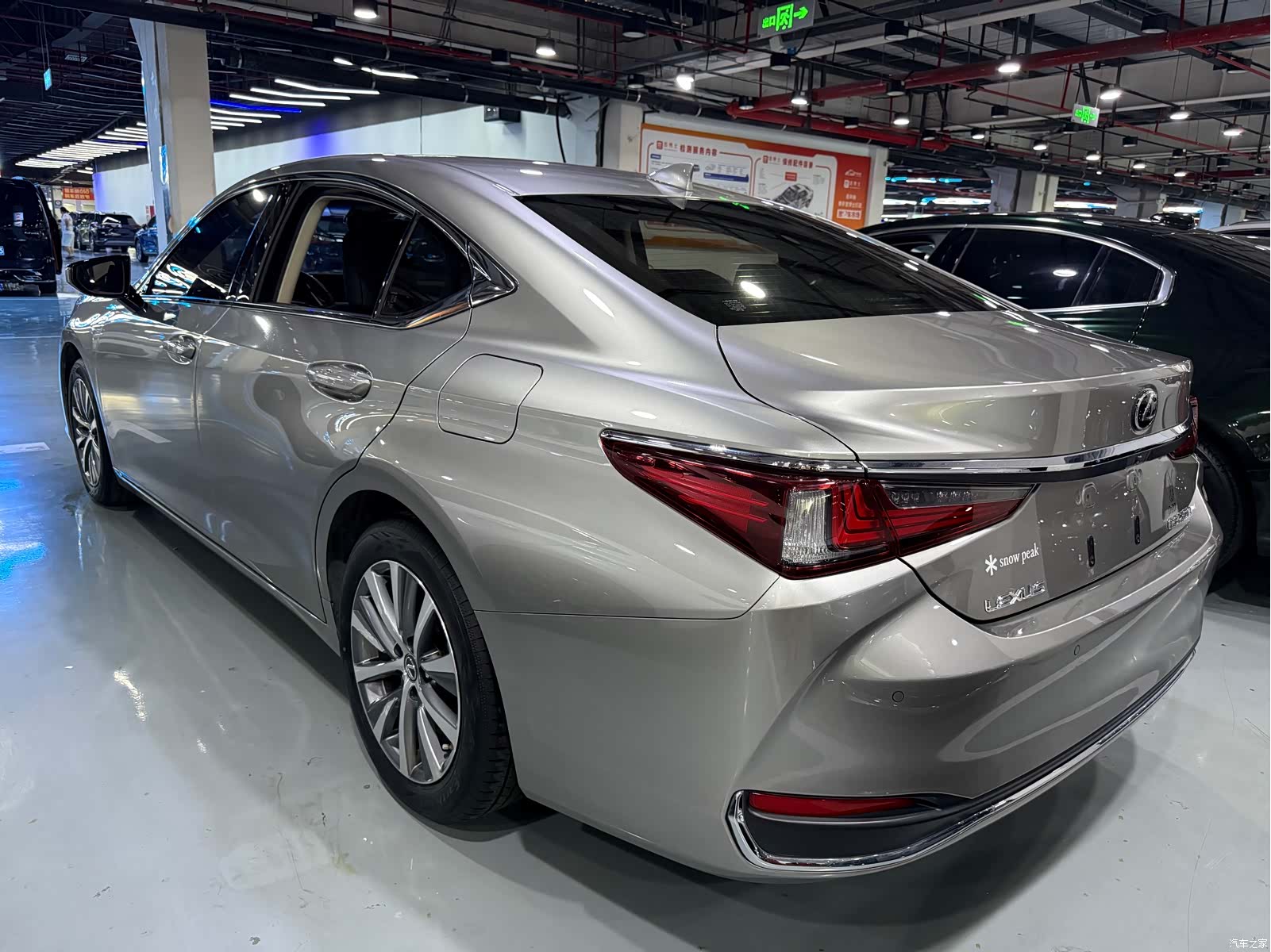 Lexus ES, 2019 15