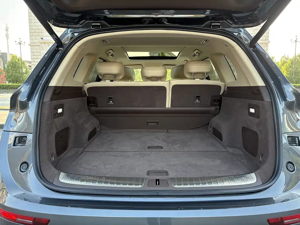 AITO Ask the world M7