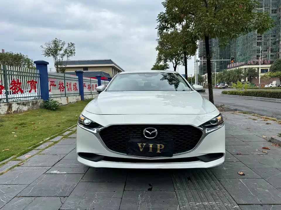 Mazda 3 Angkesaila