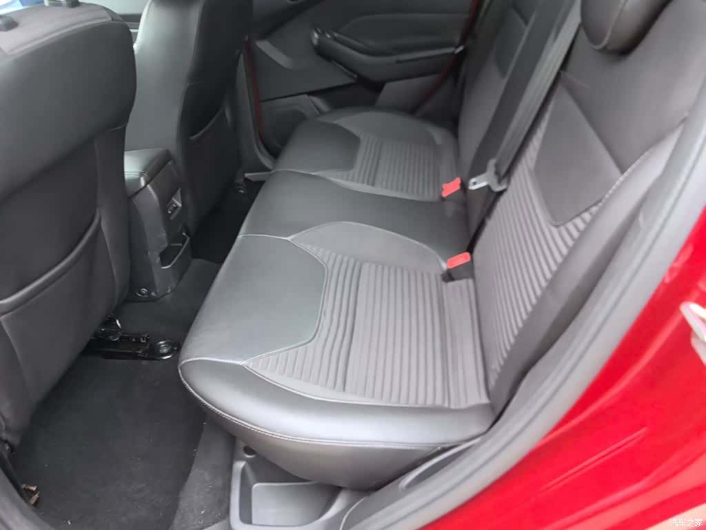 Ford Focus, 2018 17