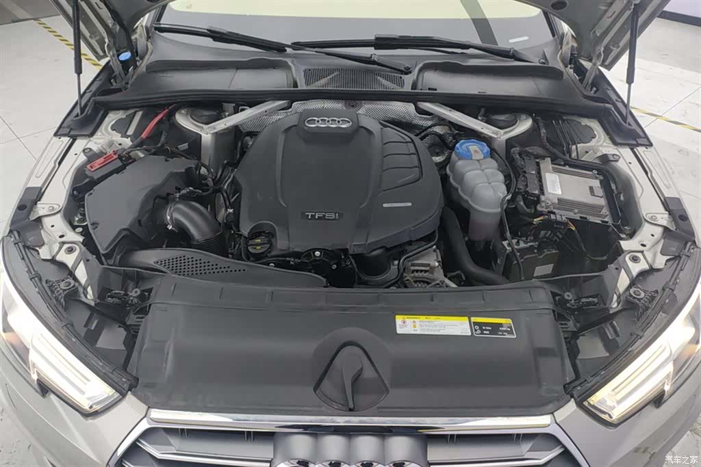 Audi A4L, 2019 10