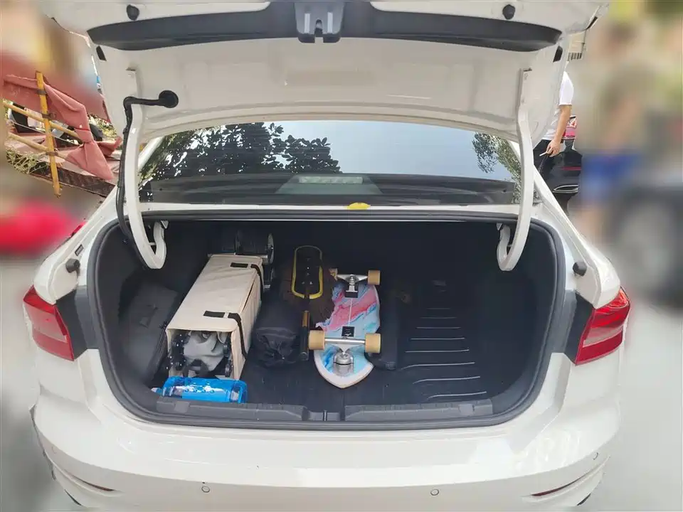 Volkswagen Lavida Pure Electric