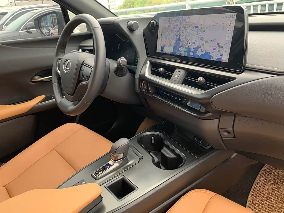 Lexus UX Lexus UX