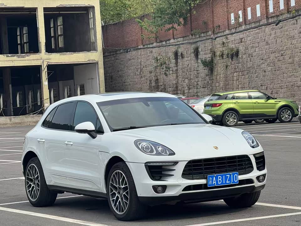 Porsche Macan Porsche Macan