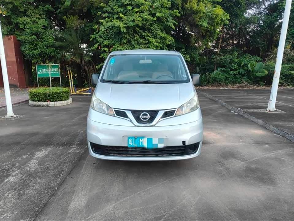 Nissan NV200