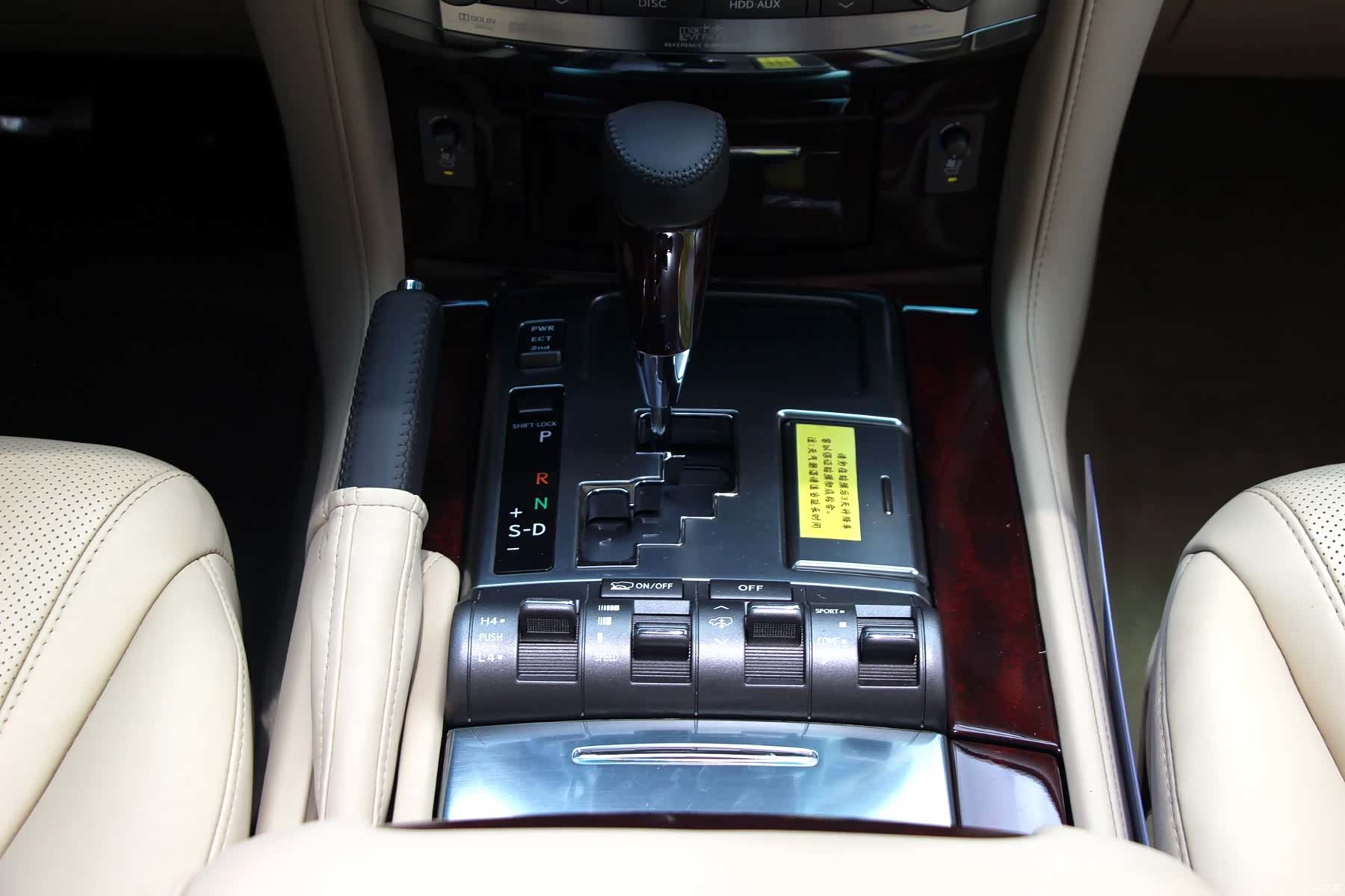 Lexus LX, 2012 13