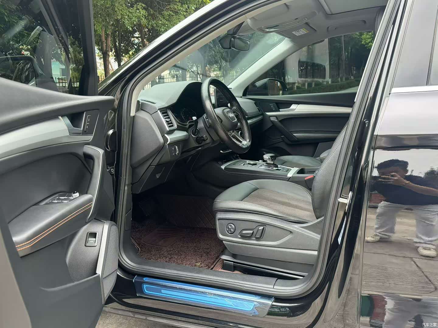 Audi Q5L, 2020 все фото