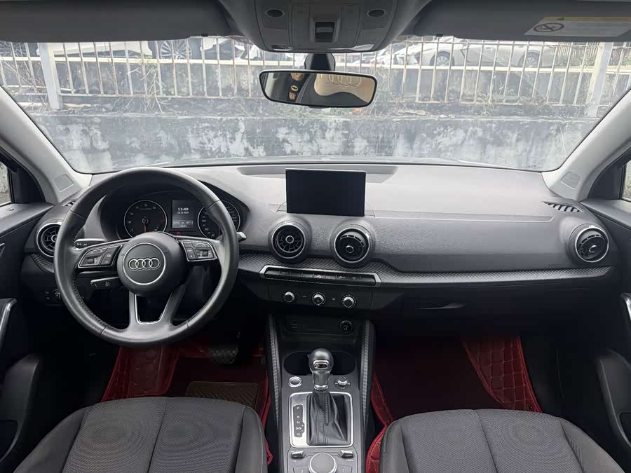 Audi Q2L 2019, фото 13