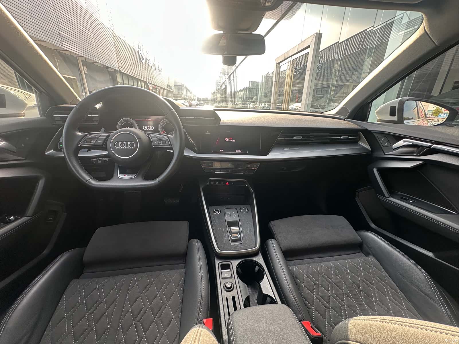 Audi A3, 2023 все фото
