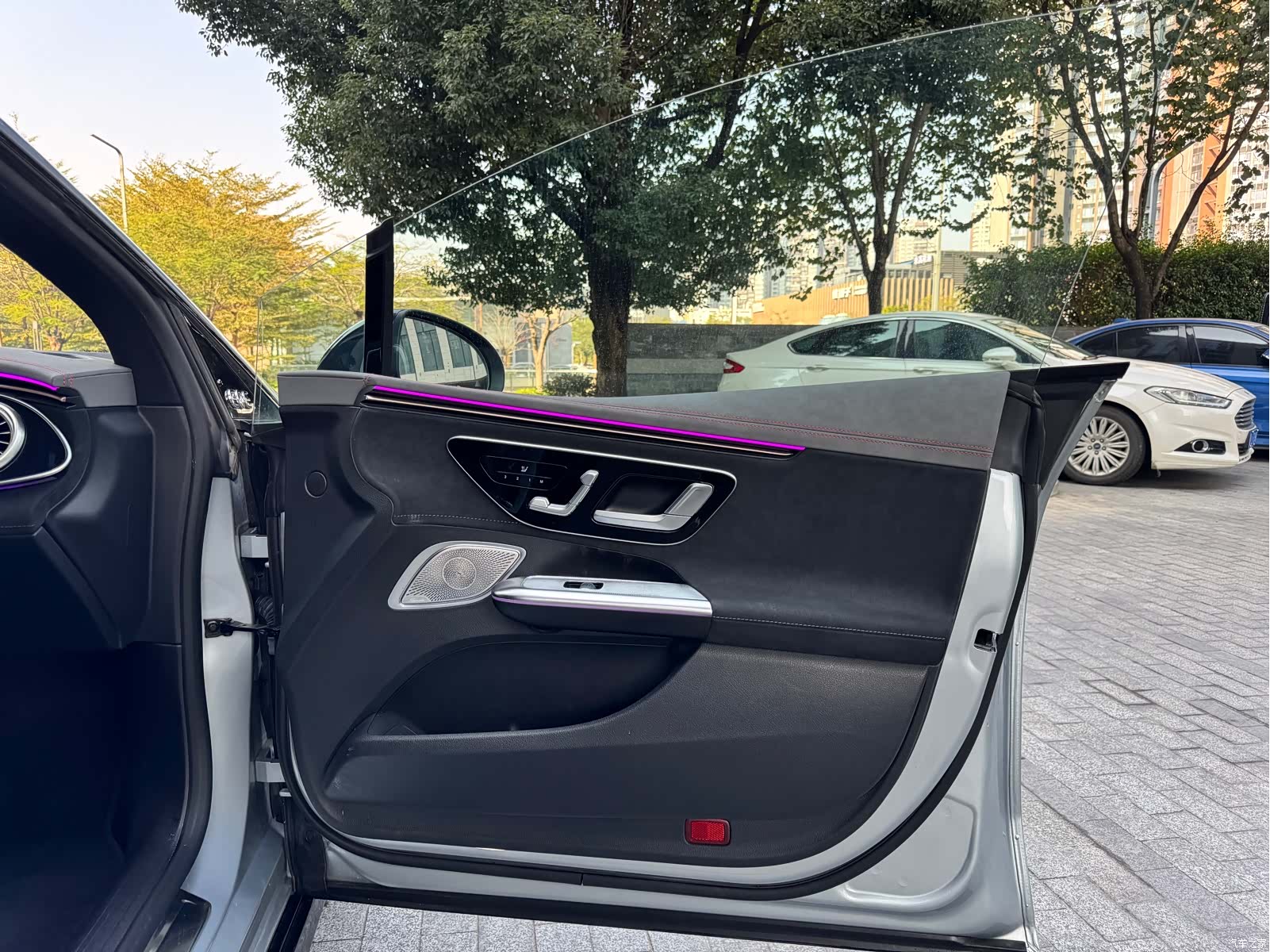Mercedes-Benz EQE, 2023 14