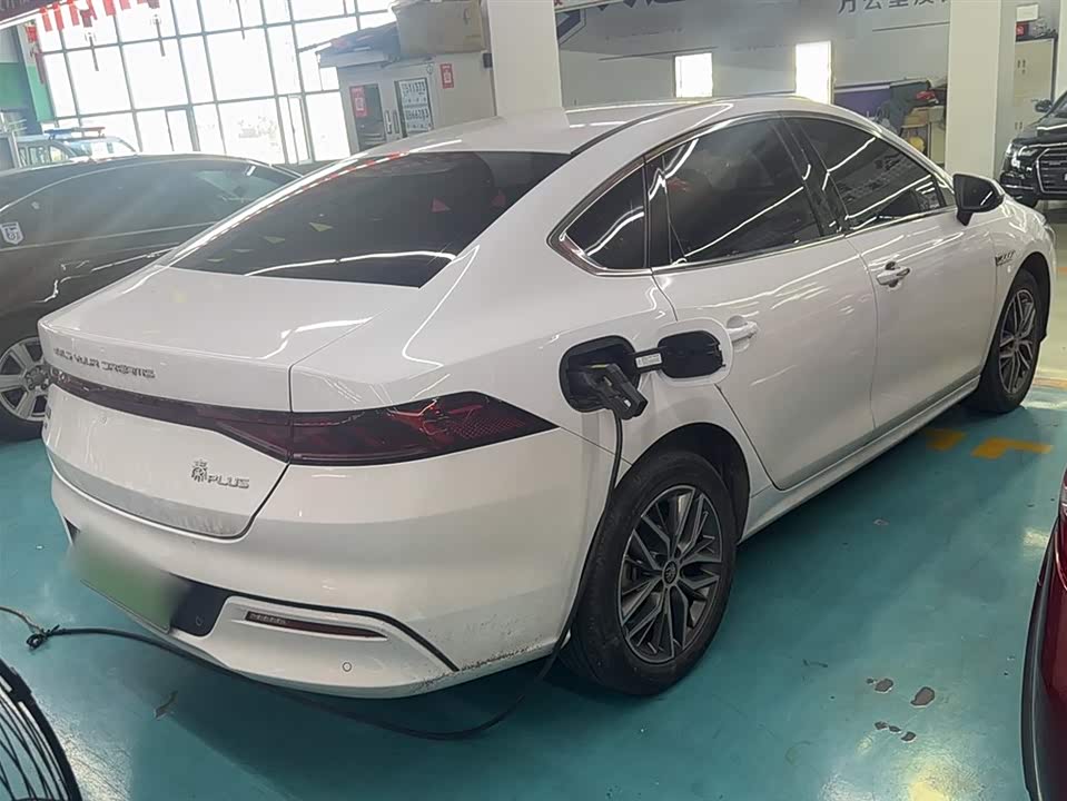 BYD Qin Yuan BYD Qin Yuan