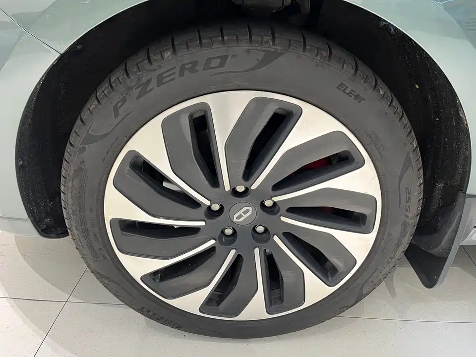 AITO Ask the world M5