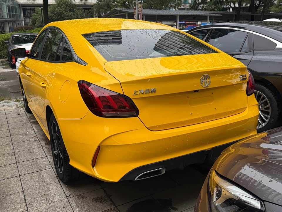 MG MG5