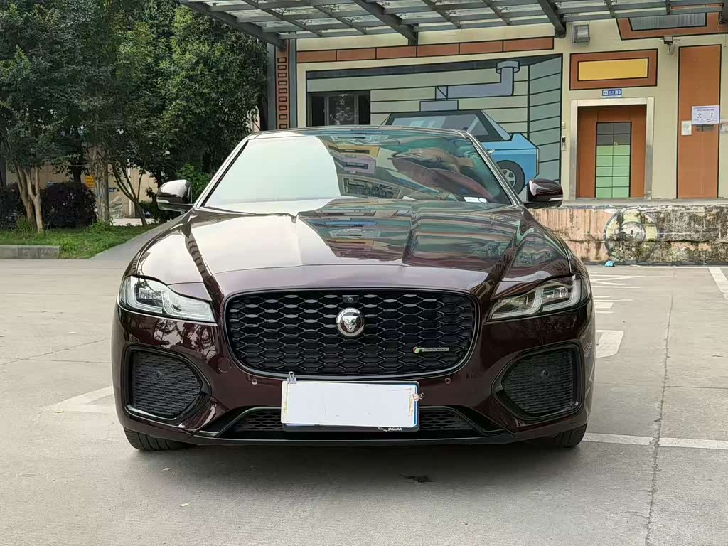 Jaguar XFL
