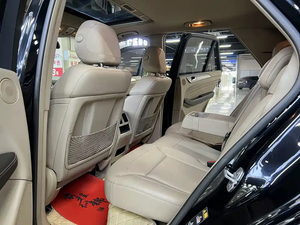 Mercedes-Benz M class