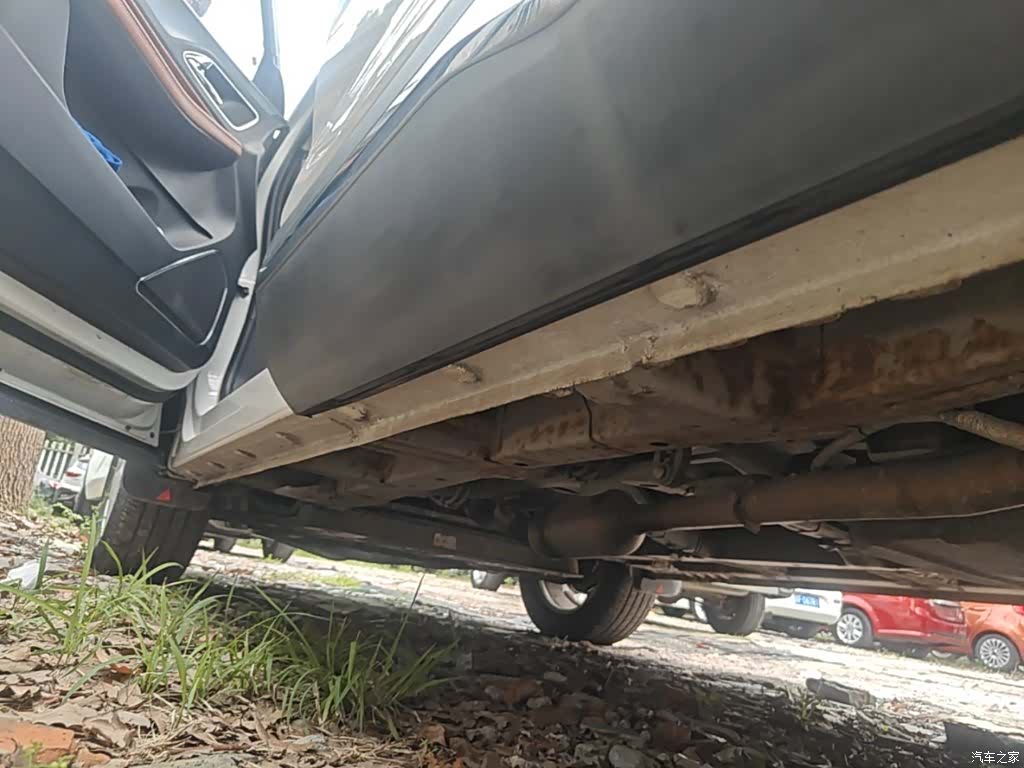 Wuling 560, 2015 22