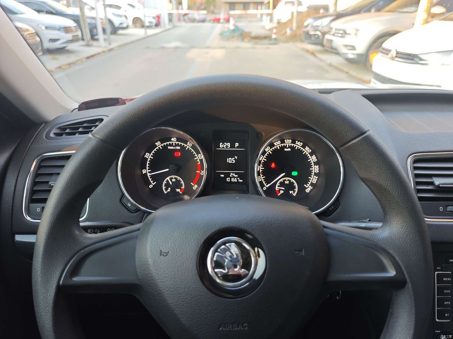 Skoda Yeti, 2017 11
