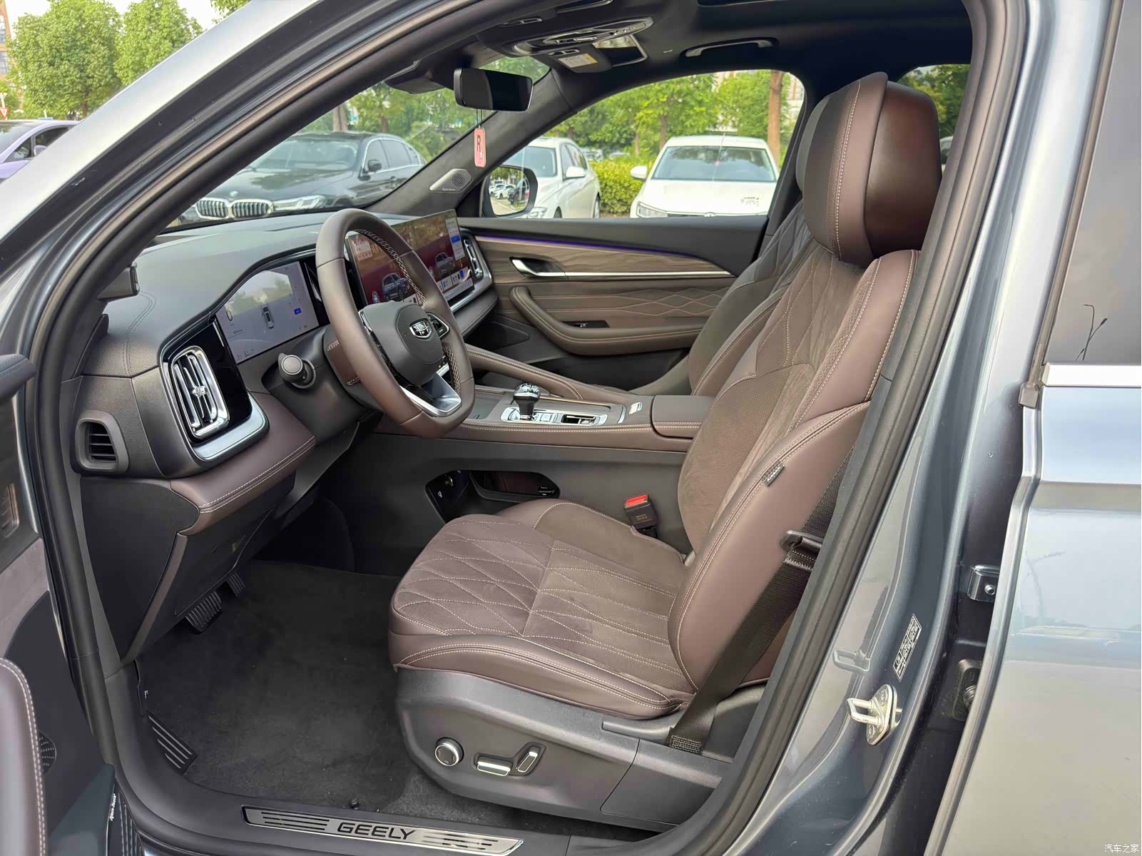 Geely Xingyue L, 2025 7