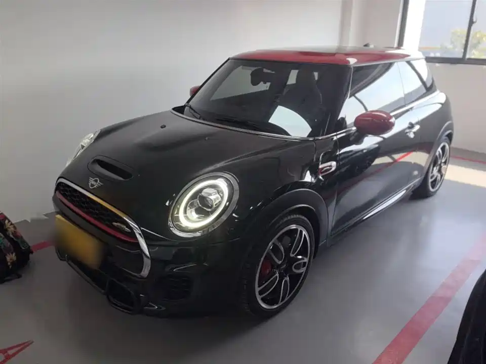 MINI JCW