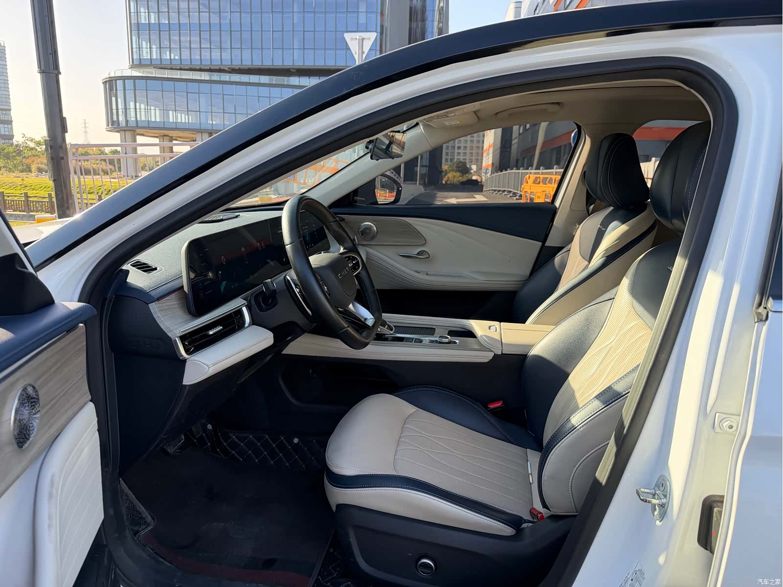 Chery Arrizo 8, 2023 4