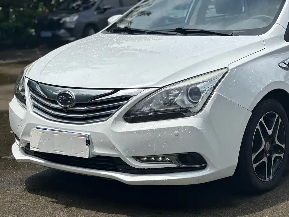 BYD G5