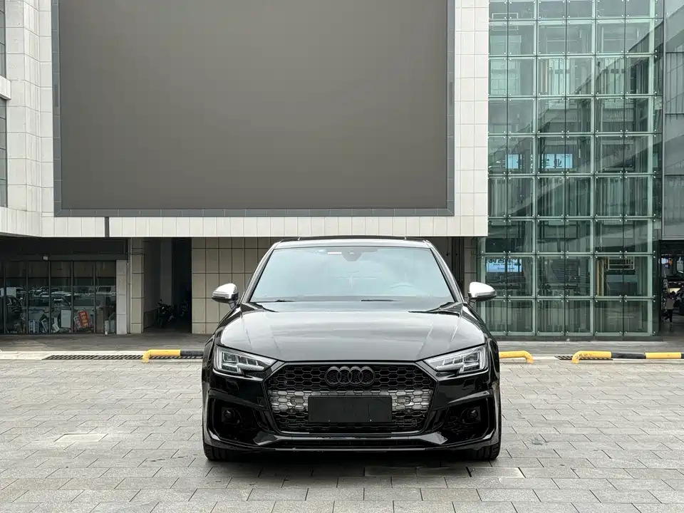 Audi S4
