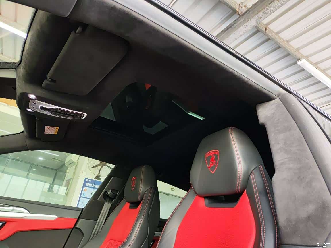 Lamborghini Urus, 2020 9