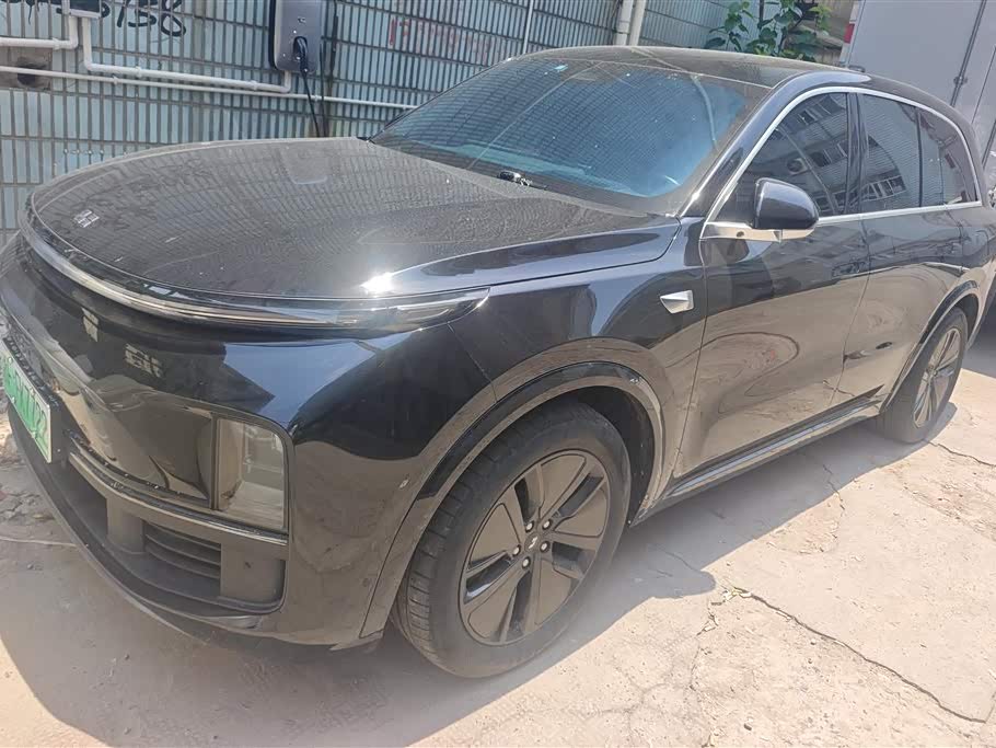 Li Auto L8