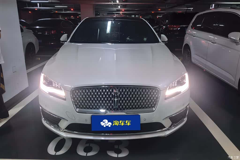 Lincoln MKZ, 2019 2
