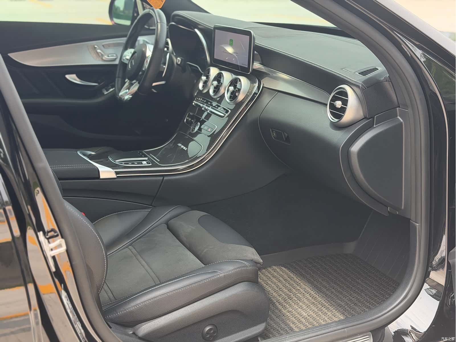 Mercedes-Benz C-Class, 2022 11