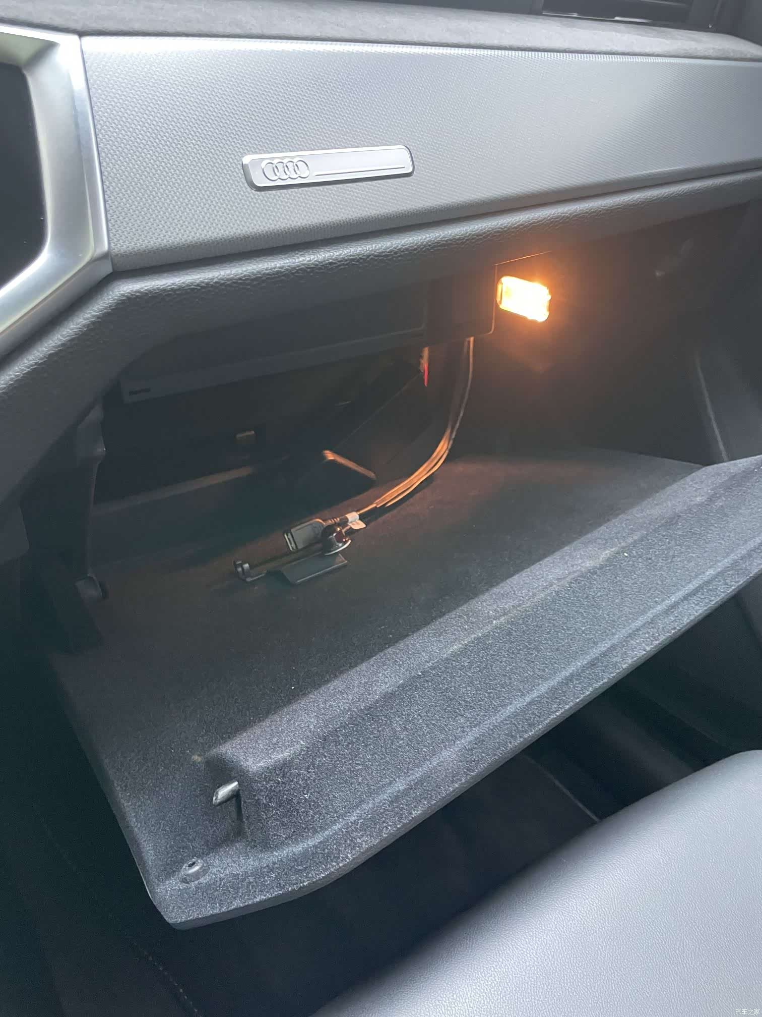Audi Q3, 2022 11