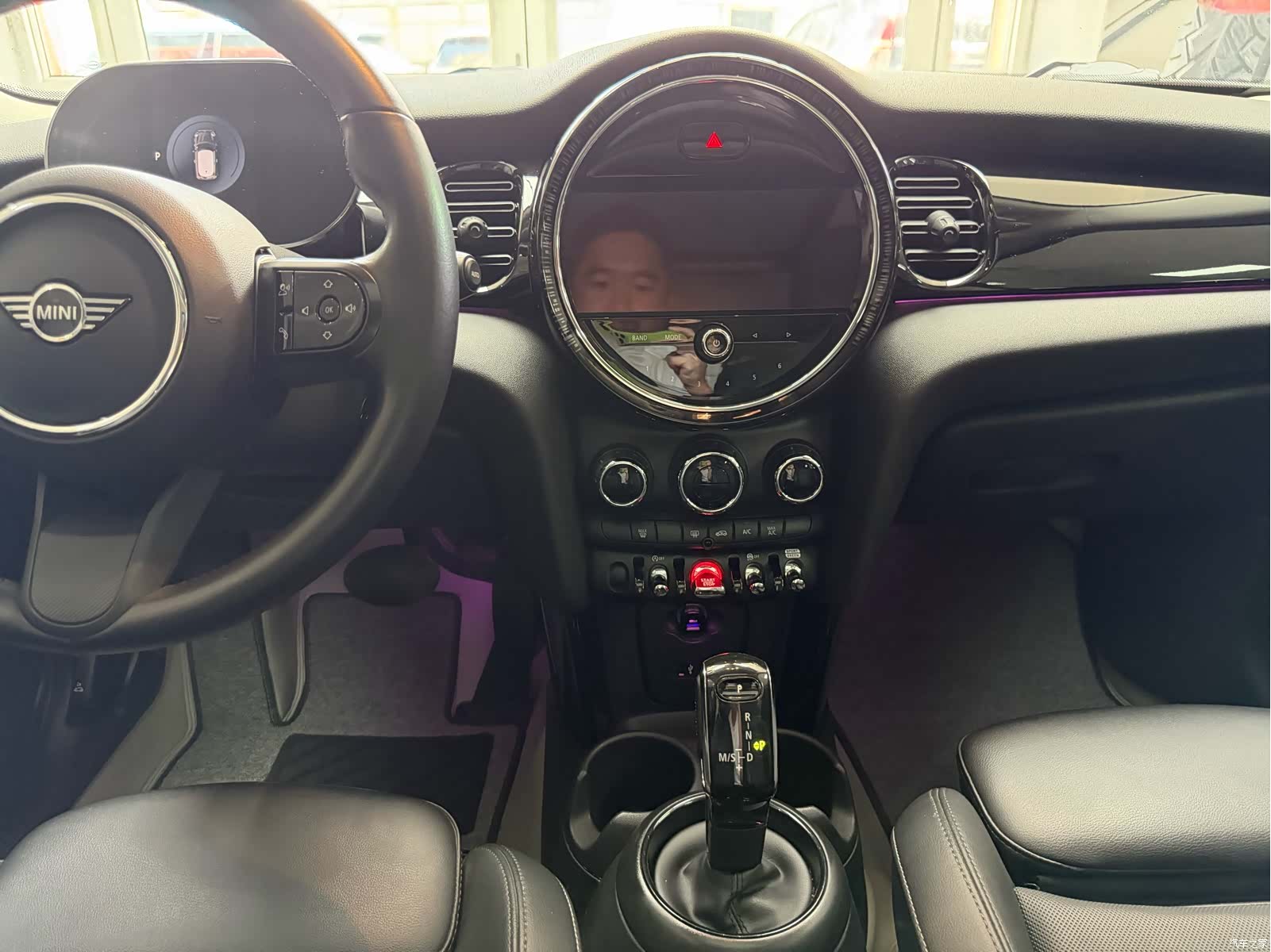 Mini Cooper, 2021 32