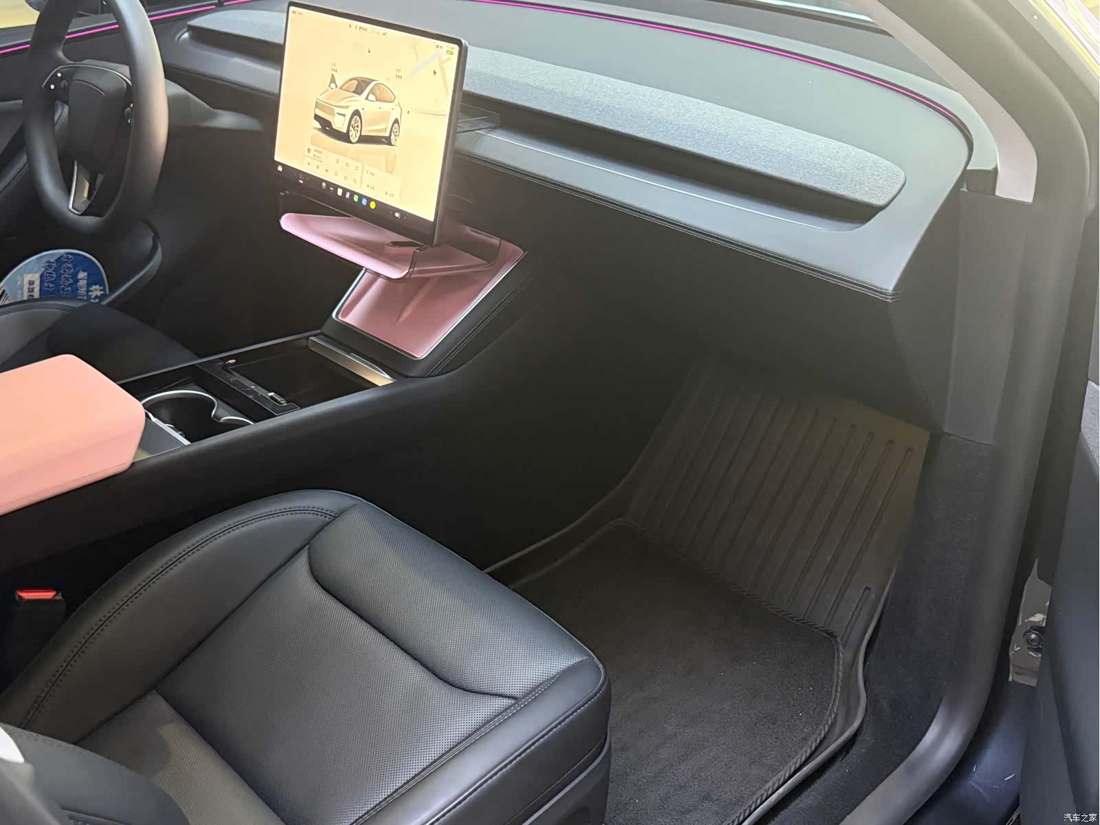 Tesla Model Y, 2025 6