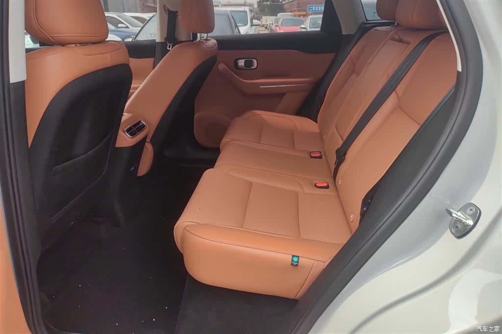 Leapmotor C10, 2025 11