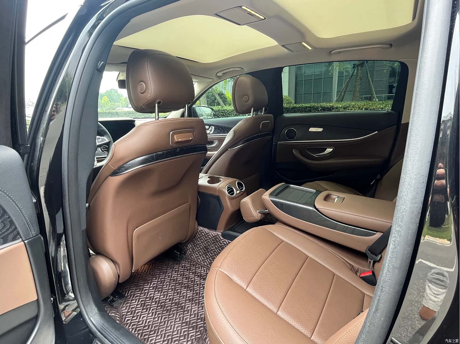 Mercedes-Benz E-Class, 2018 все фото