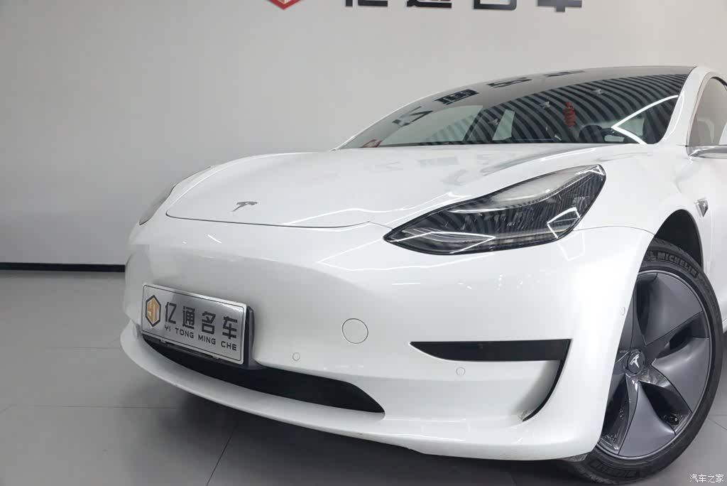 Tesla Model 3, 2020 4