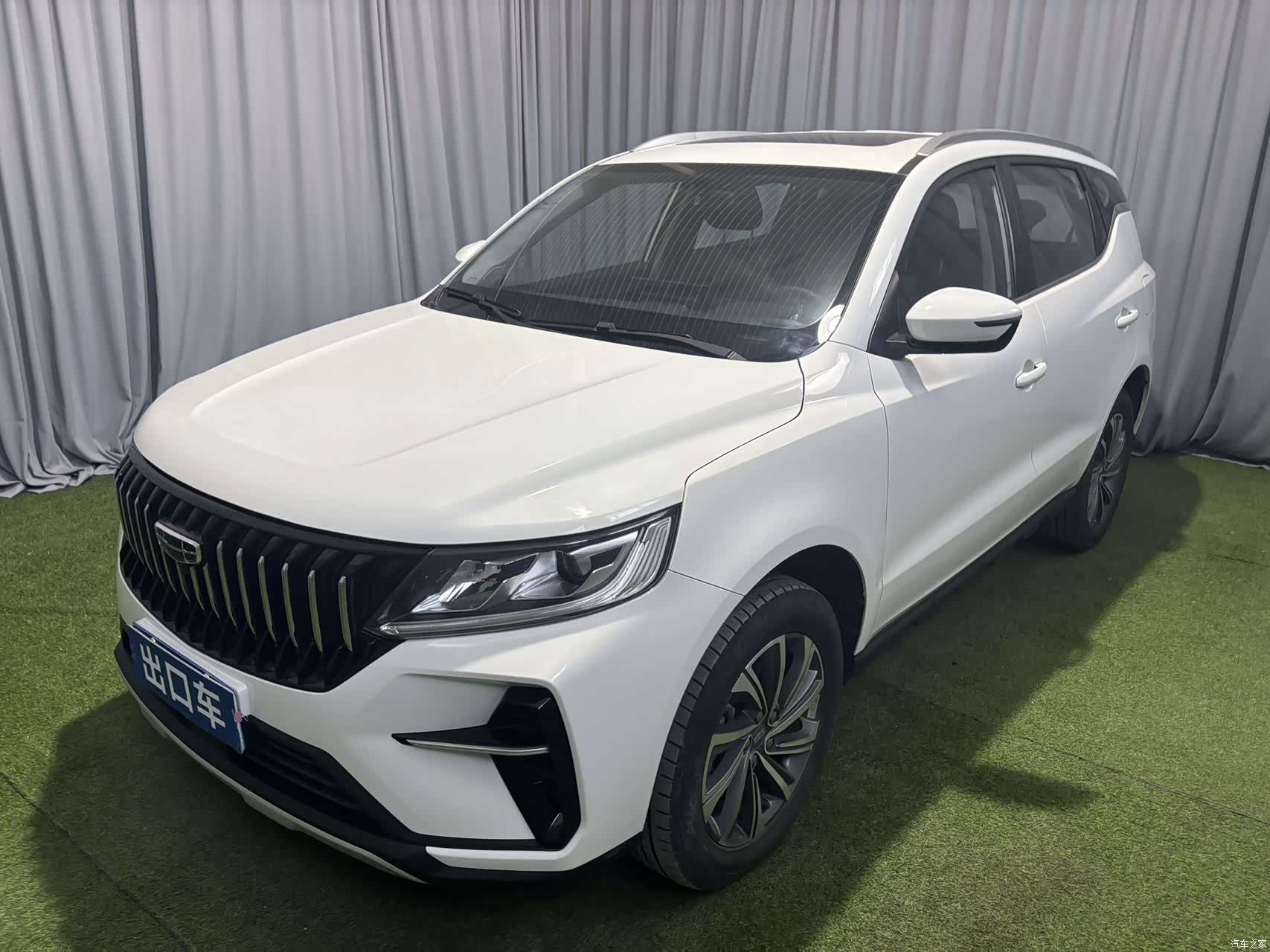 Geely X6, 2022 1