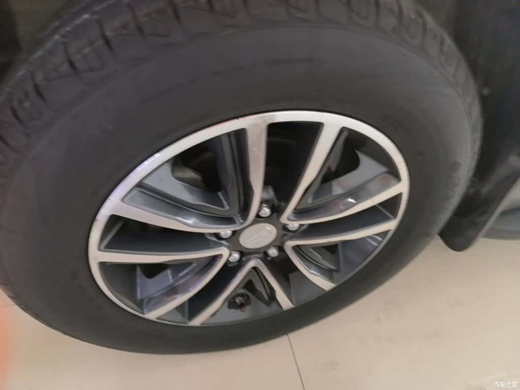 Geely X6, 2018 23