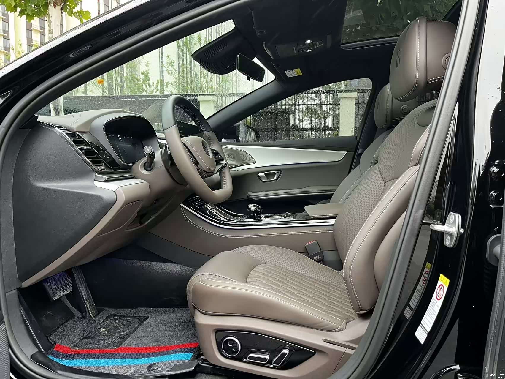 BYD Han, 2025 4
