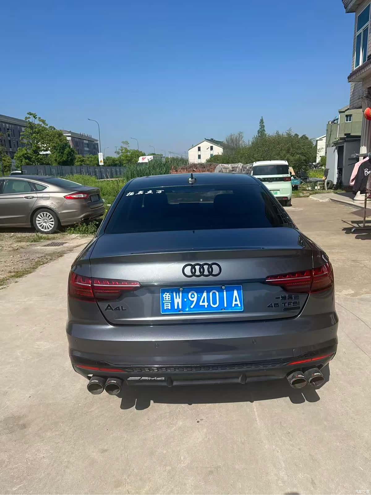 Audi A4L, 2021 все фото