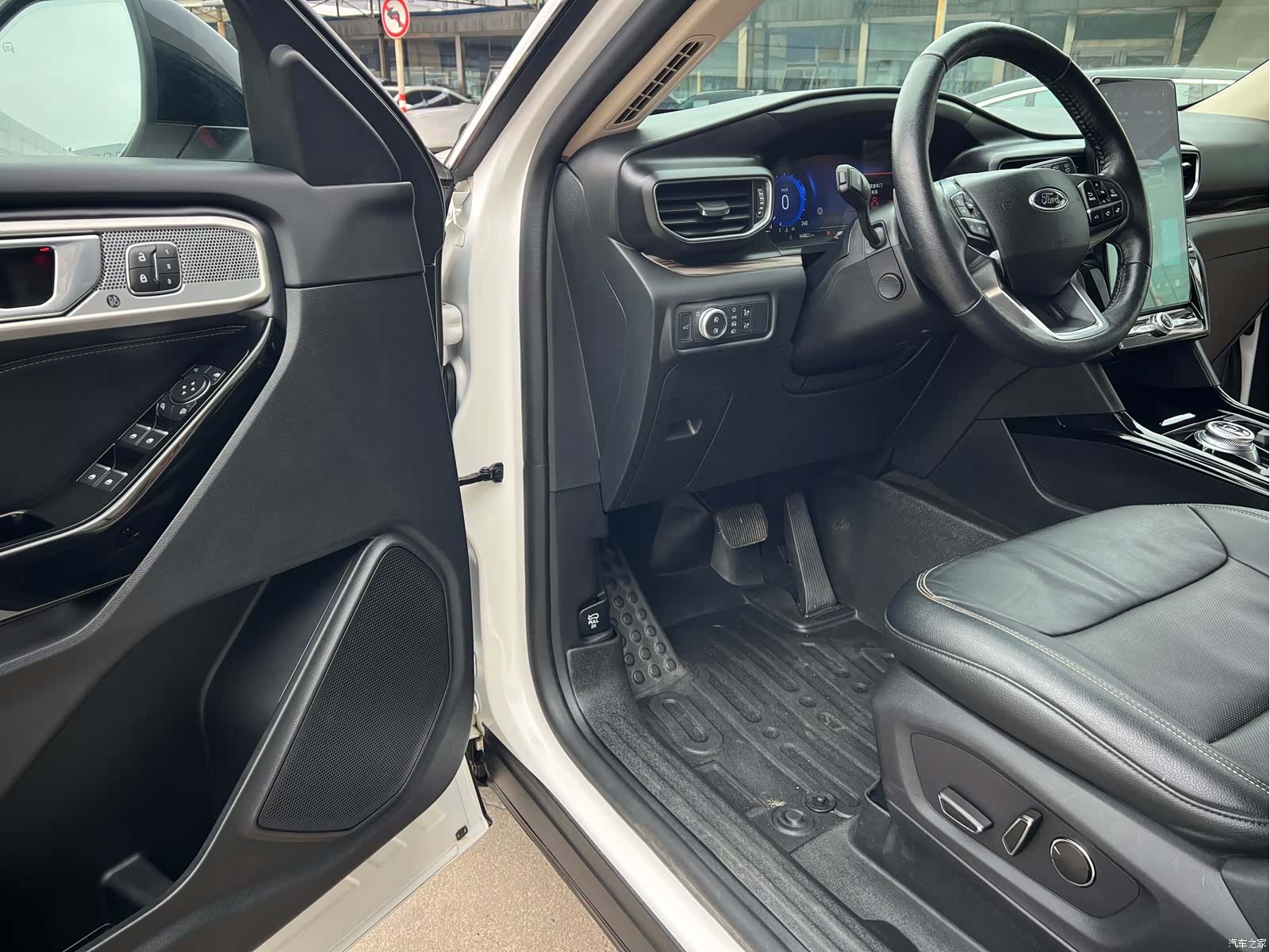 Ford Explorer, 2021 8