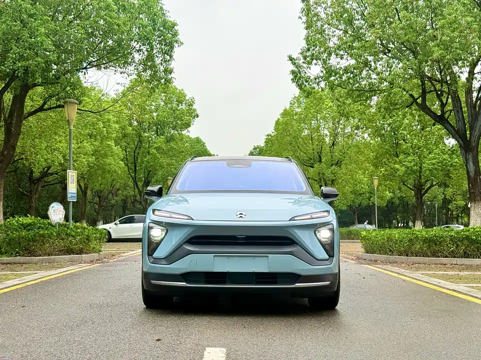 NIO ES6