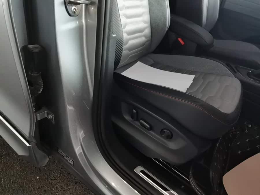 Volkswagen Tiguan X 2023, фото 24