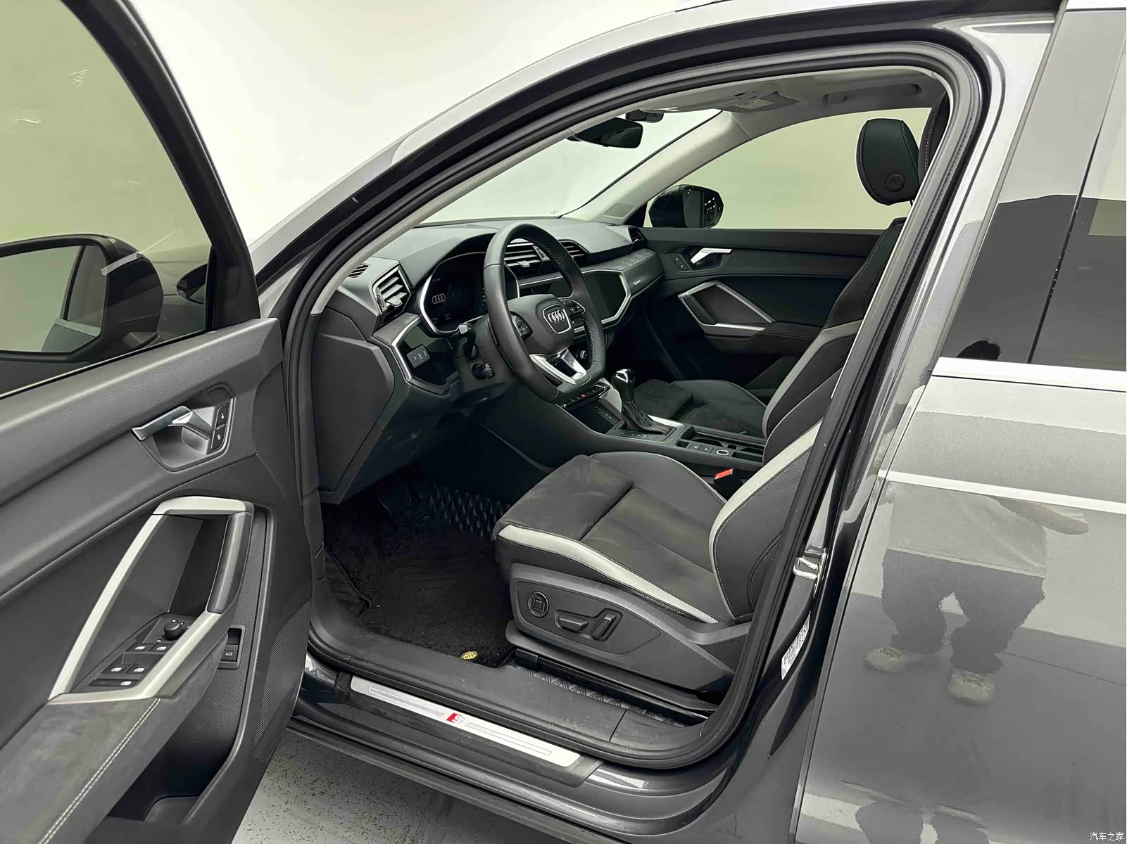 Audi Q3, 2022 9