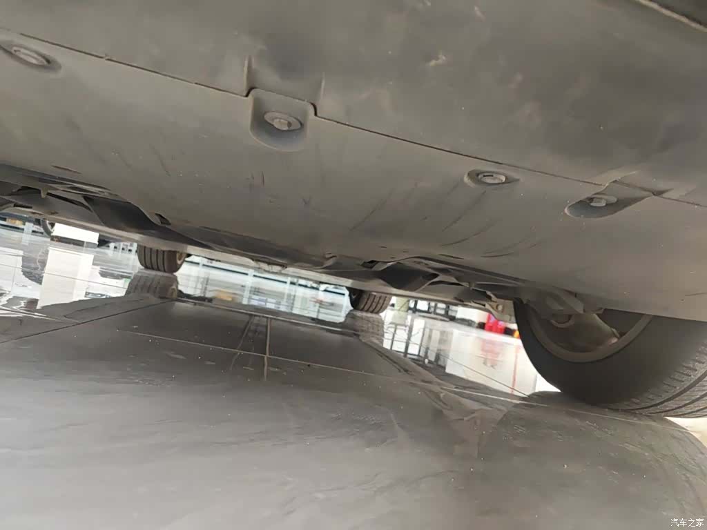 Tesla Model Y, 2021 25