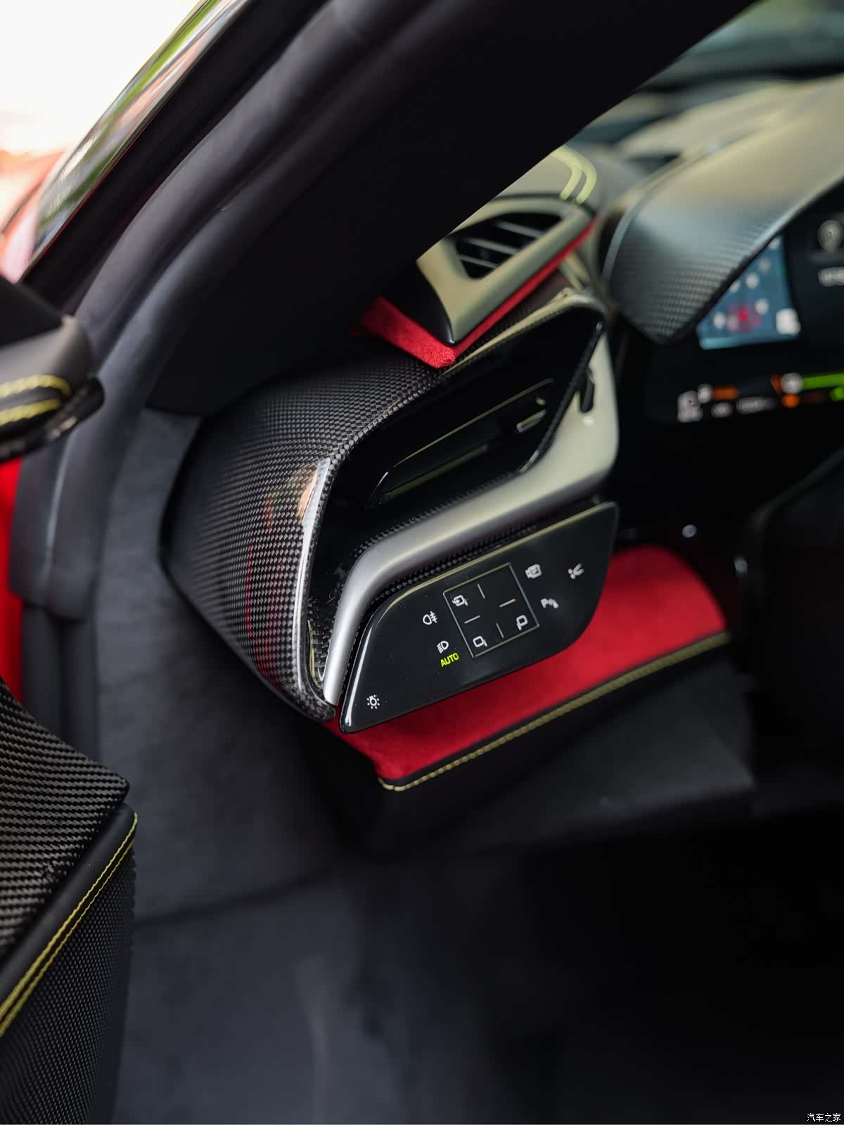 Ferrari SF90, 2021 18