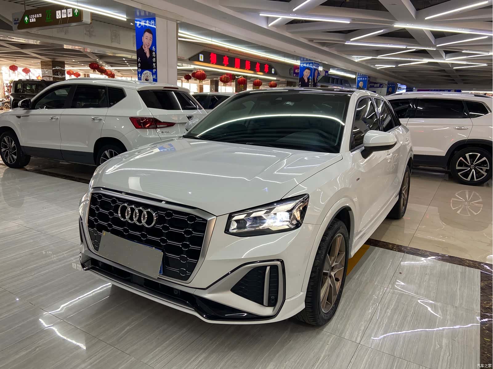Audi Q2L, 2022 1